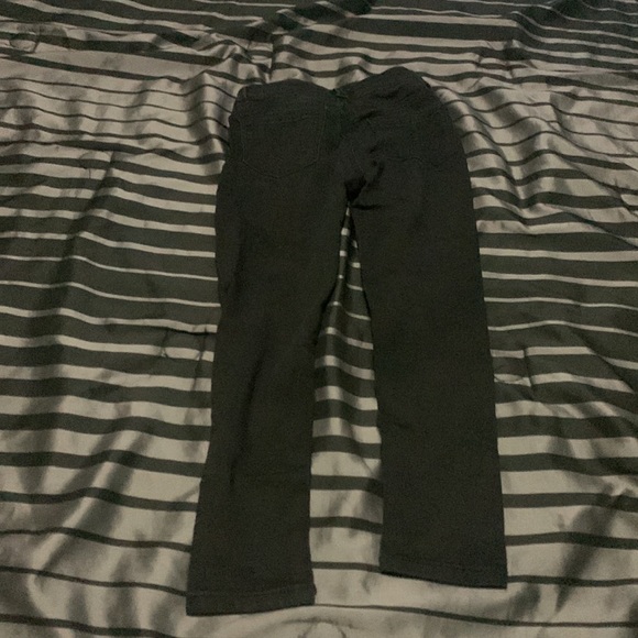 2 pair of pants - Picture 2 of 5